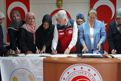 KDAKP KAPSAMINDA % 70 HİBELİ SERA KURULUMU İÇİN SÖZLEŞMELER İMZALANDI