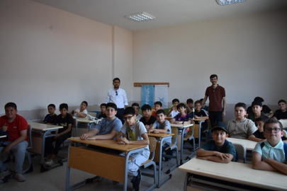 TÜGVA ÇANKIRI VE HAYRAT VAKFI İŞBİRLİĞİYLE YAZ OKULU BAŞLADI