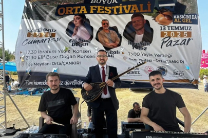 SANİ YAYLASI'NDA TÜRKÜ VE DOĞA BULUŞMASI:  BURAK KAYA KONSERİ YOĞUN İLGİ GÖRDÜ