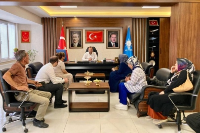 AK PARTİ İL BAŞKANI KORAY ERDOĞAN HALK GÜNÜNDE VATANDAŞLARLA BULUŞTU