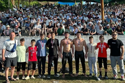 ELDİVAN BELEDİYESİ GÜREŞÇİLERİ ZONGULDAK'TAN 7 MADALYA İLE DÖNDÜ