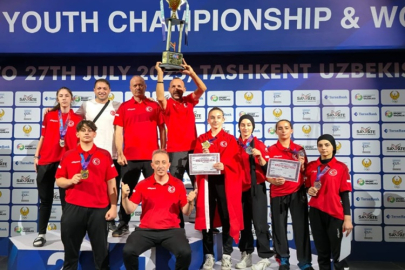 DÜNYA SAVATE ŞAMPİYONASINDA ÇANKIRI RÜZGARI ESTİ