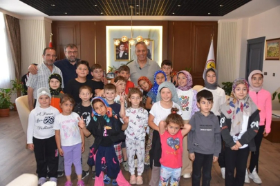 MİNİKLERİN HEYECANI BELEDİYEYİ SARDI