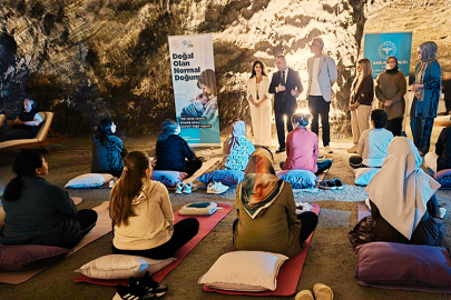ÇANKIRI TUZ MAĞARASI'NDA ANNE ADAYLARINA HAMİLE YOGASI