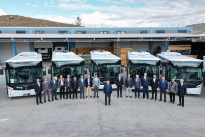 BAŞKAN ESEN YAREN PLAKALI 20 YENİ ARACI TANITTI
