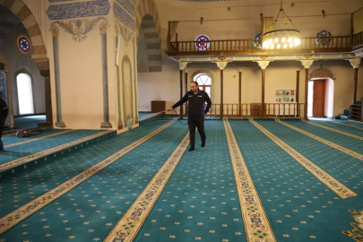 ÇANKIRI'DA TÜM CAMİLER SABAHIN İLK IŞIKLARINDA TEMİZLENDİ