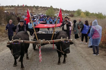 ÇANKIRILILAR İSTİKLAL YOLU'NDA TARİHE YÜRÜDÜ