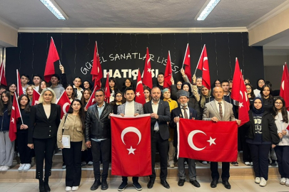 GAZİLER VE ŞEHİT YAKINLARI GENÇLERLE VATAN SEVGİSİNİ PAYLAŞTI