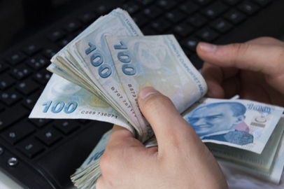 TÜRKİYE'DE ÇALIŞANLARIN % 40'I ASGARİ ÜCRETLİ