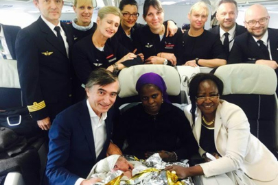 BULUTLARIN ÜSTÜNDE THY UÇAĞINDA DÜNYAYA GELEN BEBEK