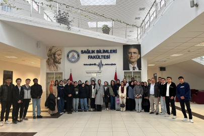 GENÇLER GELECEĞİNİ KEŞFEDİYOR