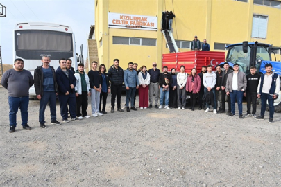 ÇAKÜ'LÜ 40 ÖĞRENCİ KIZILIRMAK'TA ARPA EKTİ