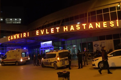 KURŞUNLU'DAKİ TRAFİK KAZASINDA 6 AYLIK BEBEK ÖLÜMDEN DÖNDÜ