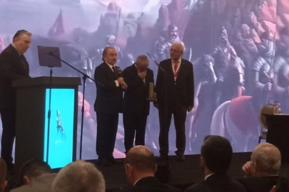 İLTERİŞ VAKFI'NDAN DEV ETKİNLİK: BOZKURT'UN TARİHSEL SERÜVENİ BİLİMSEL OLARAK ELE ALINDI