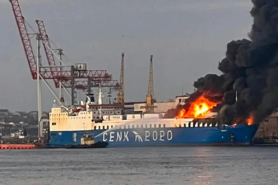 TÜRK GEMİSİ ODESSA'DA VURULDU