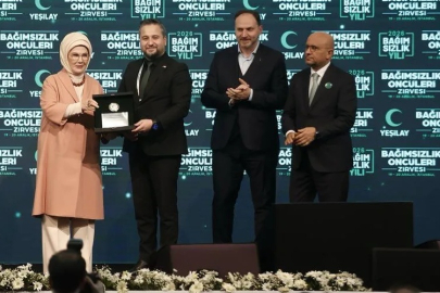 İSTANBUL'DAKİ YEŞİLAY ZİRVESİNDE ÇANKIRI RÜZGARI