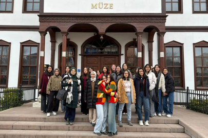 KIZILAYLI GENÇLER ÇANKIRI'YI KEŞFETTİ