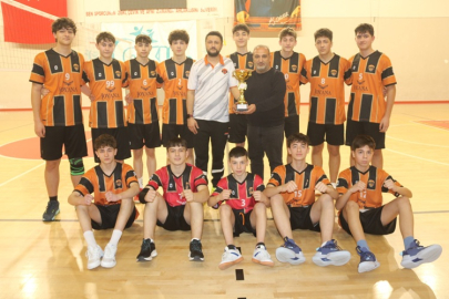 ÇANKIRI'DA ERKEK VOLEYBOLUNUN LİDERİ DEĞİŞMEDİ
