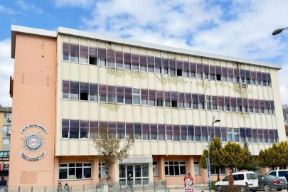 100. YIL KÜLTÜR MERKEZİ'NİN YIKIMI İÇİN İHALE SÜRECİ BAŞLADI