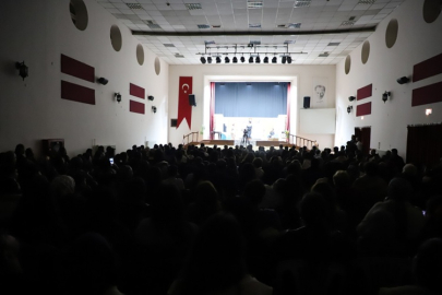 ÇANKIRI'DA TİYATROYA BÜYÜK İLGİ