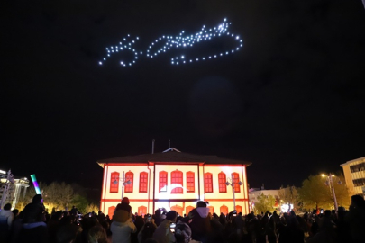 150 DRONE İLE NEFES KESEN GÖSTERİ