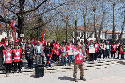 EĞİTİM-İŞ'TEN 23 NİSAN'DA SERT MESAJ
