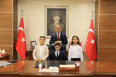 KÜÇÜK MİSAFİRLER BÜYÜK HAYALLERLE VALİLİK KOLTUĞUNDA