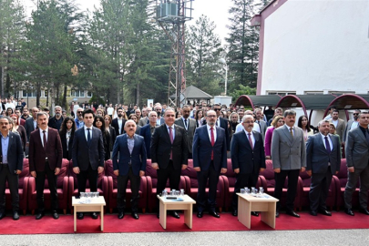 GEÇMİŞTEN GÜÇ ALAN GELECEK