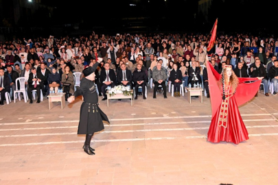 ÇAKÜ ULUYAZI KAMPÜSÜNDE MUHTEŞEM KONSER