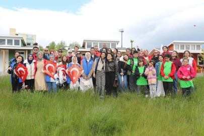 ÇANKIRI'DA 19 MAYIS COŞKUSU GÖKYÜZÜNE TAŞINDI