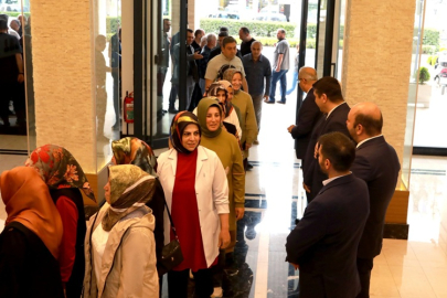 MESAİYE BAYRAM COŞKUSUYLA BAŞLADILAR