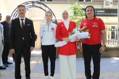 ÇANKIRI GENÇLİK VE SPOR İL MÜDÜRLÜĞÜ'NDE DİKKAT ÇEKEN BULUŞMA
