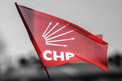CHP'DE YAPRAK DÖKÜMÜ