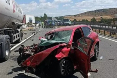ANNESİNİN VEFAT HABERİNİ ALAN DOKTOR BOLU'DA KAZA YAPTI