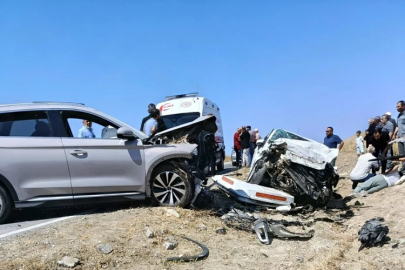 ALAÇAT KÖYÜ YOLUNDA KORKUTAN KAZA