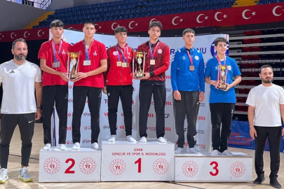 ÇANKIRILI SPORCULAR İZMİR'İ SALLADI